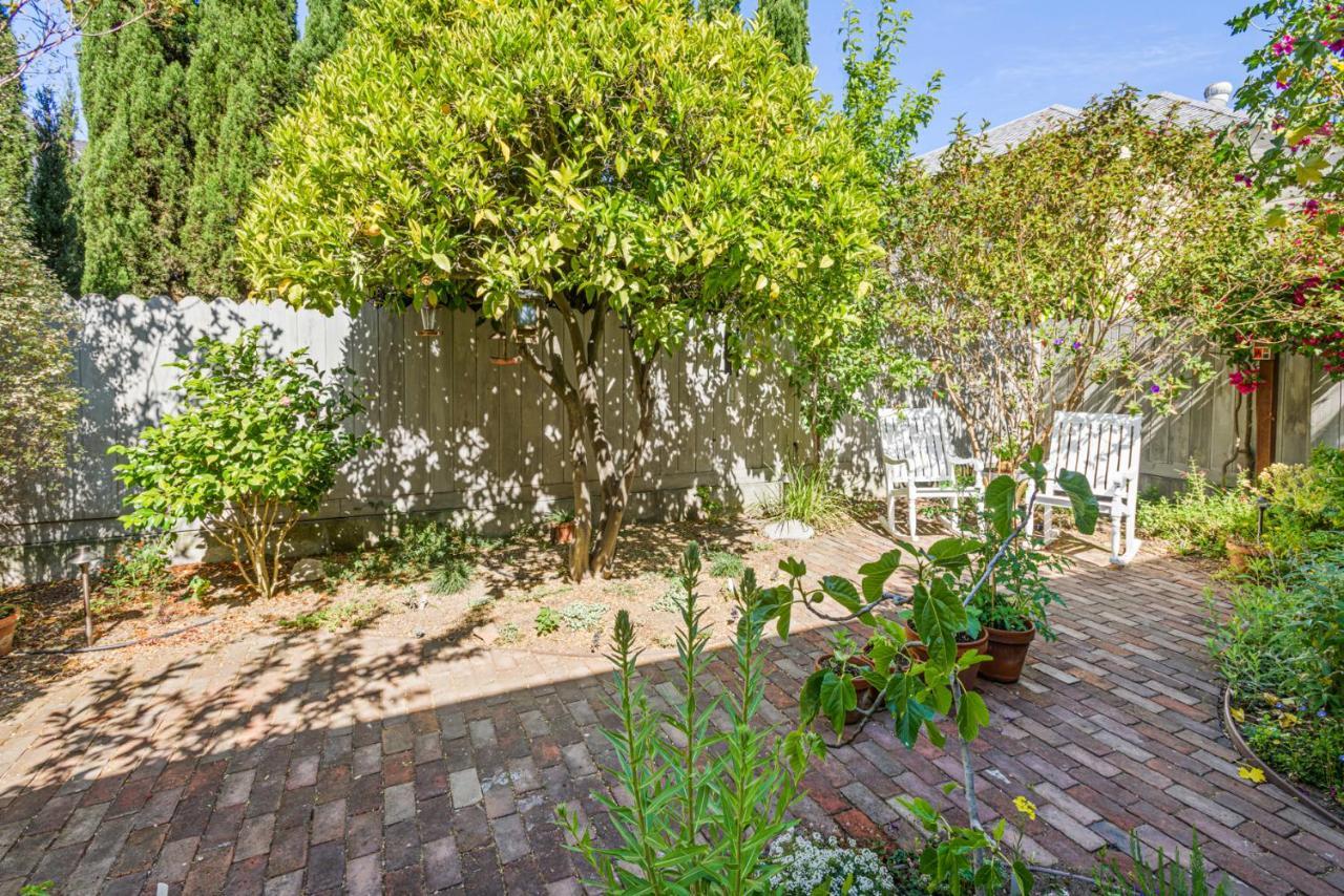 Garden Level Flat In 1885 Queen Anne Victorian Cottage In Alameda Eksteriør billede